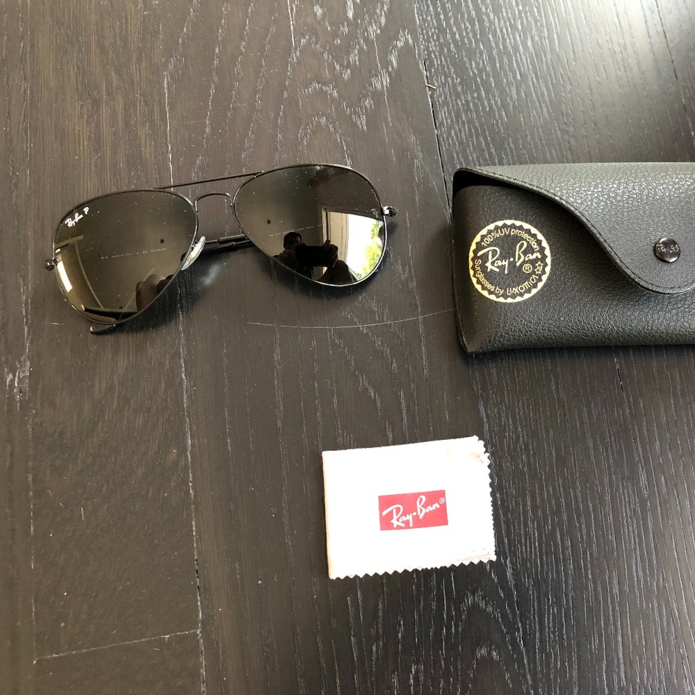 Ray-Ban RB3025 Polarized Aviator Sunglasses